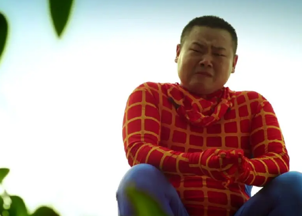《就是闹着玩的》中的几个人，为了能够举办春晚，经历了很多困难